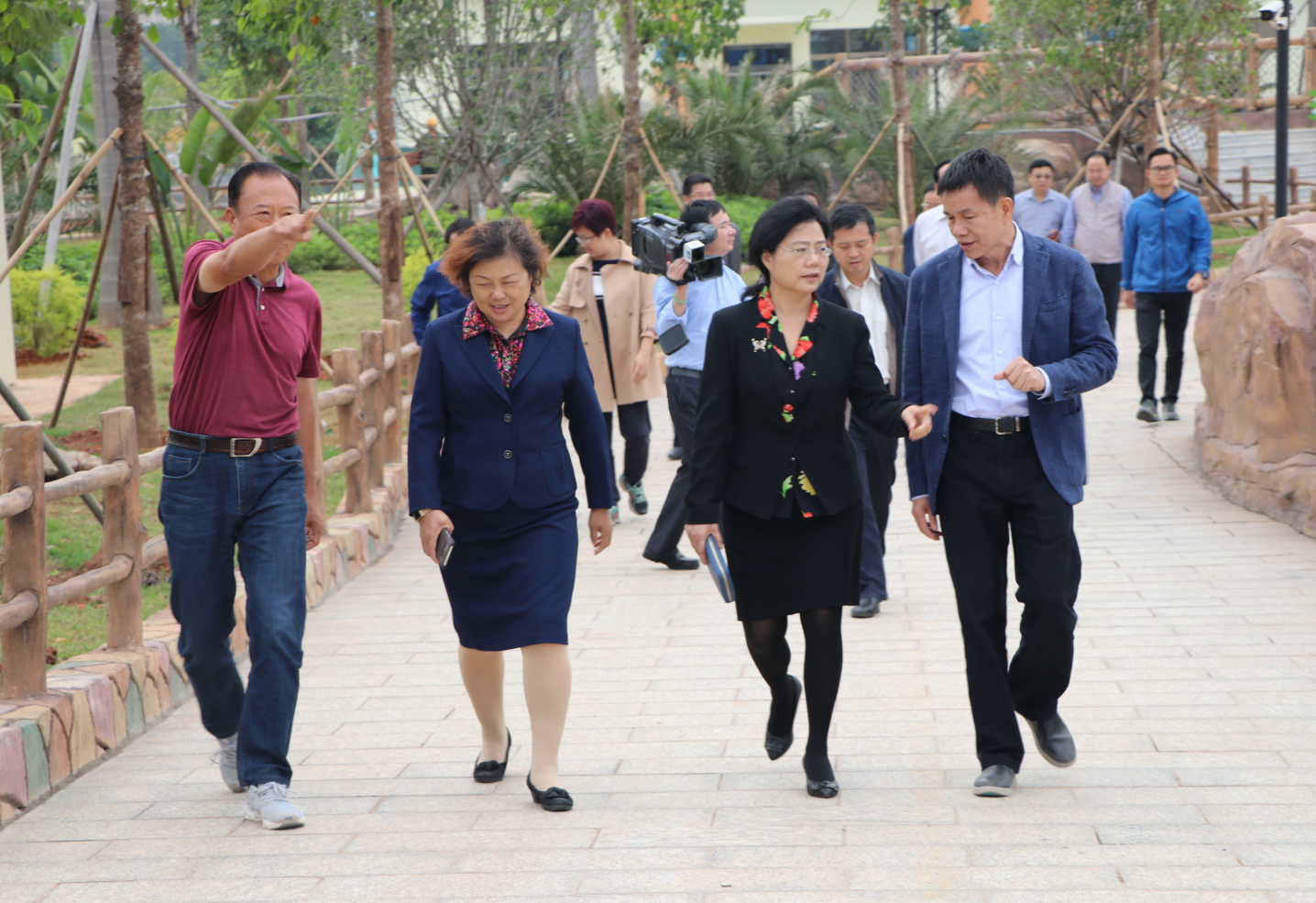 问鼎app官方下载