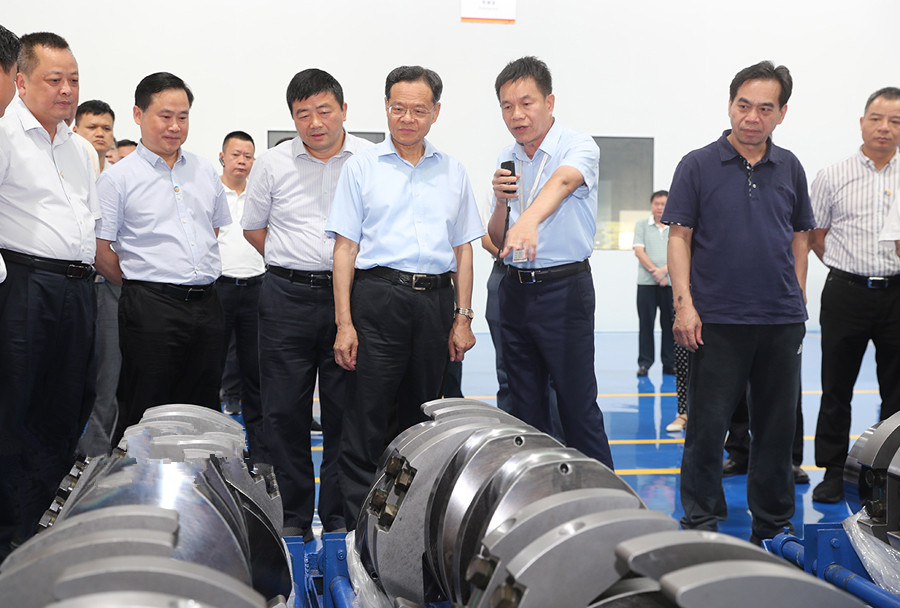 问鼎app官方下载