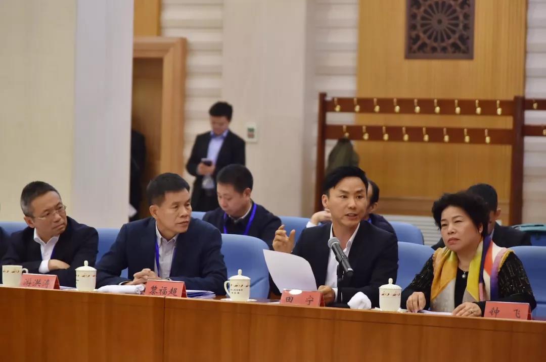 问鼎app官方下载