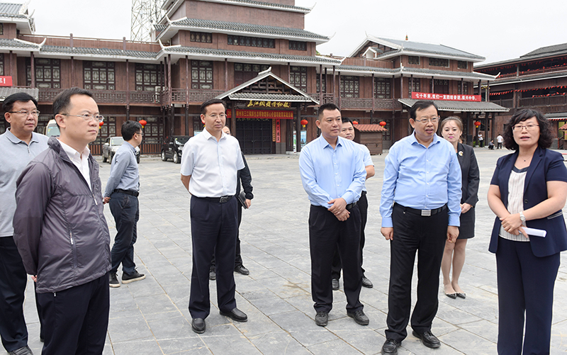 问鼎app官方下载