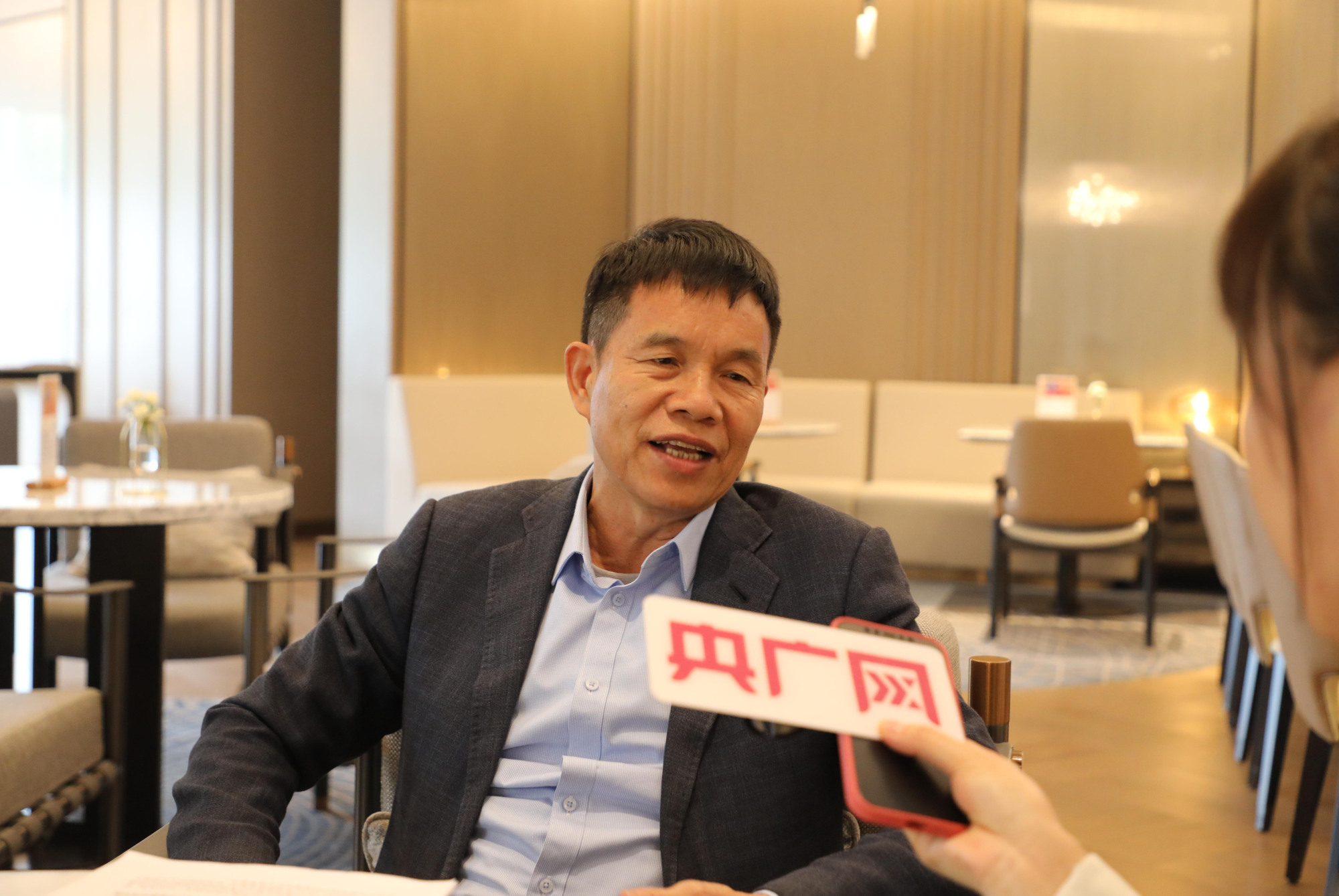 问鼎app官方下载