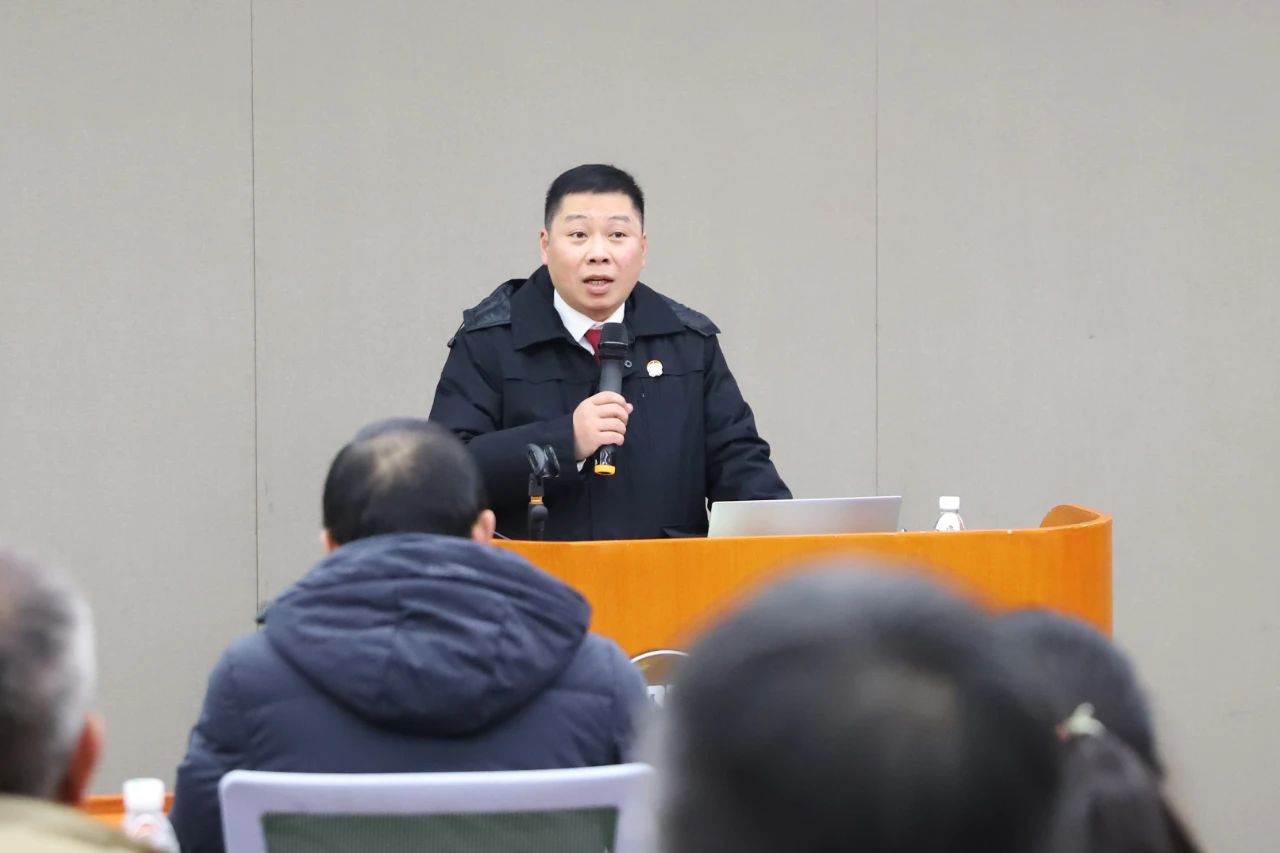 问鼎app官方下载