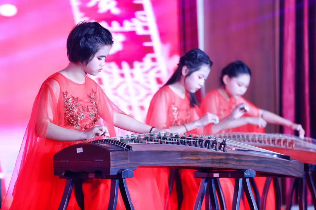 问鼎app官方下载