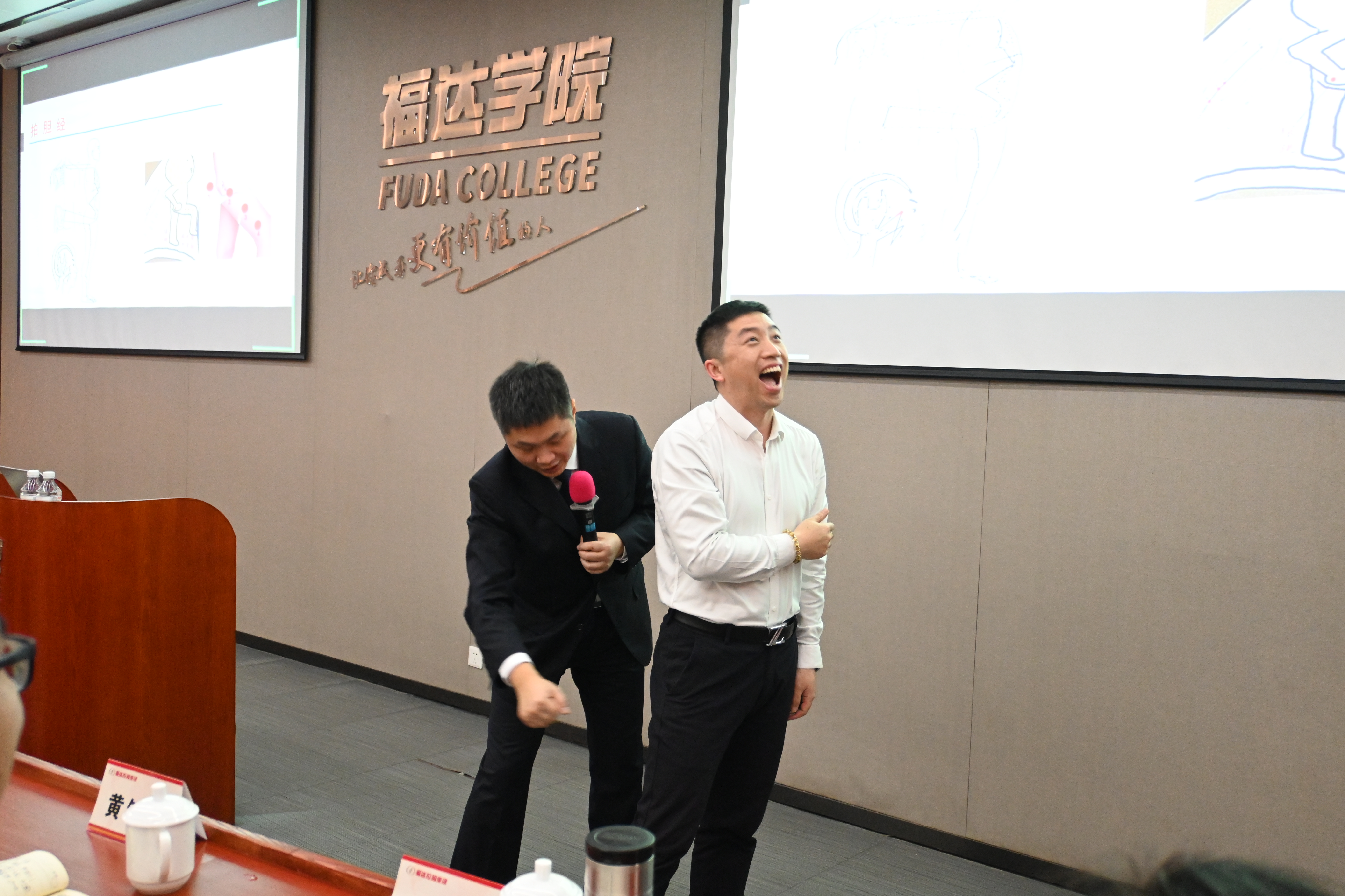 问鼎app官方下载