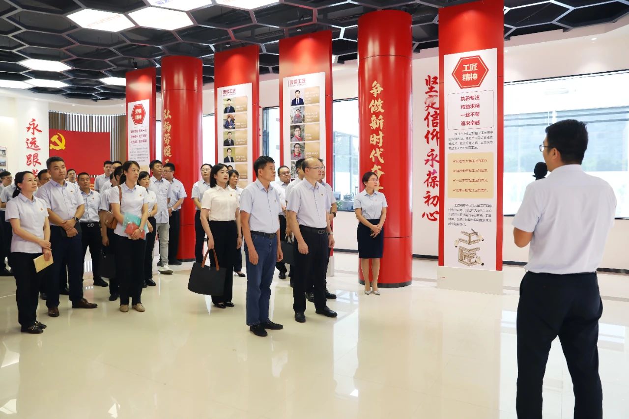 问鼎app官方下载