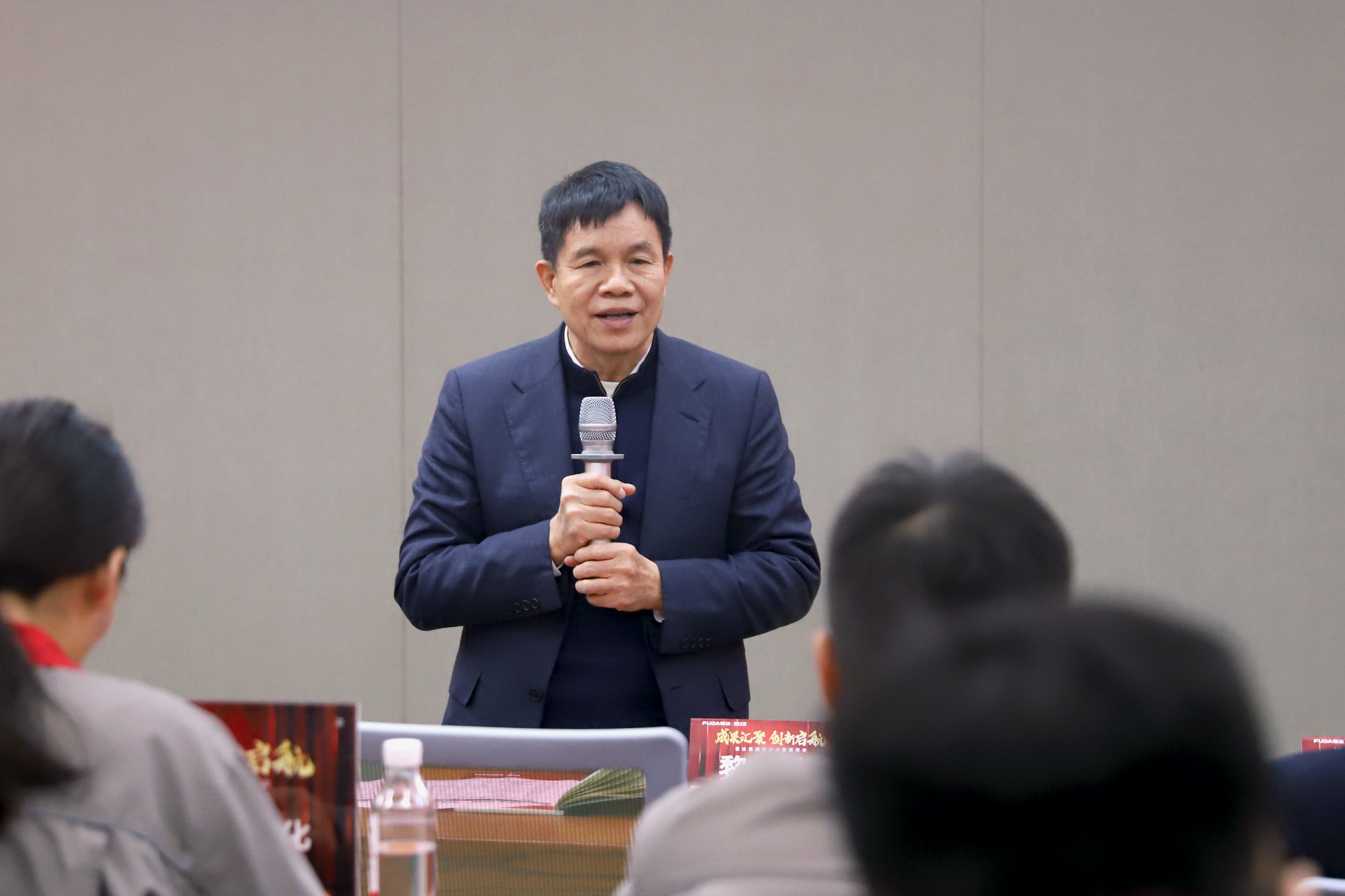 问鼎app官方下载