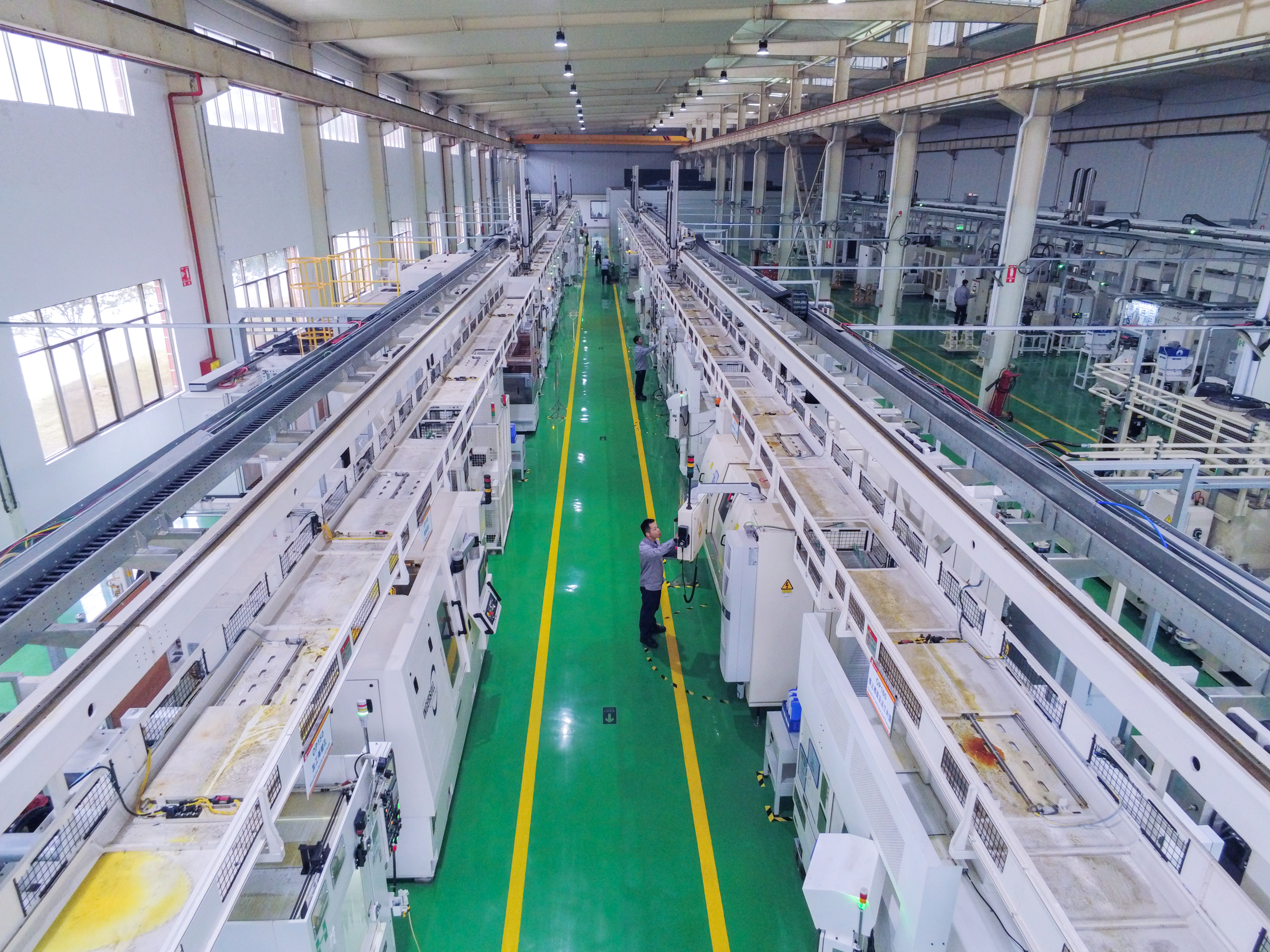 福达股份上半年实现营收净利双增长：紧跟新能源趋势 打造业绩新引擎